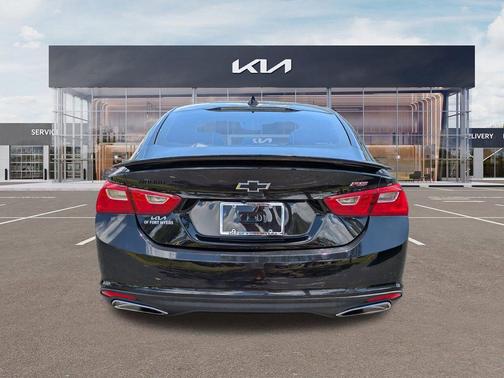 Mosaic Black Metallic 2021 Chevrolet Malibu RS