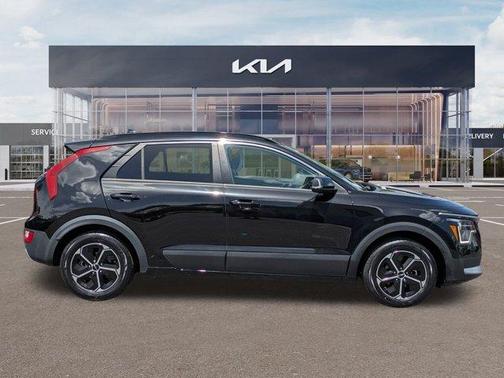 Aurora Black Pearl 2023 Kia Niro EX