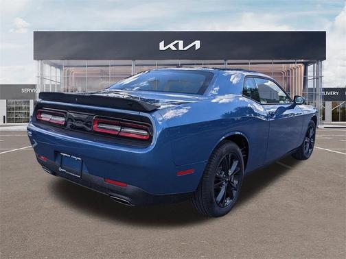 2022 Dodge Challenger SXT