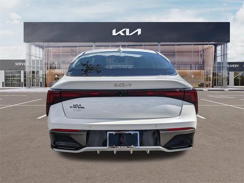 2025 Kia K5 LXS