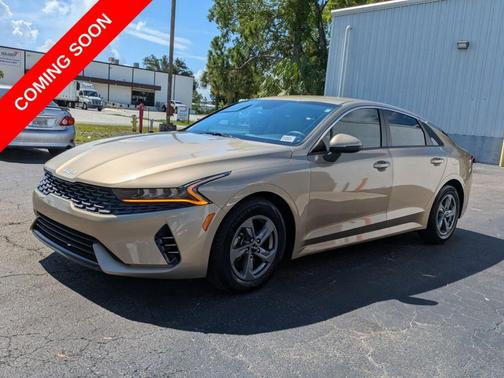 Crystal Beige 2022 Kia K5 LXS