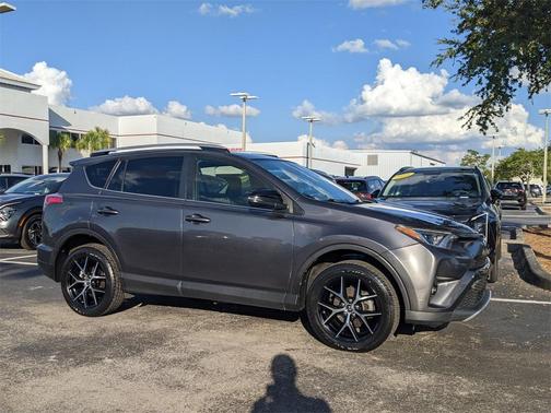 2016 Toyota RAV4 SE