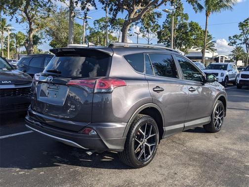 2016 Toyota RAV4 SE