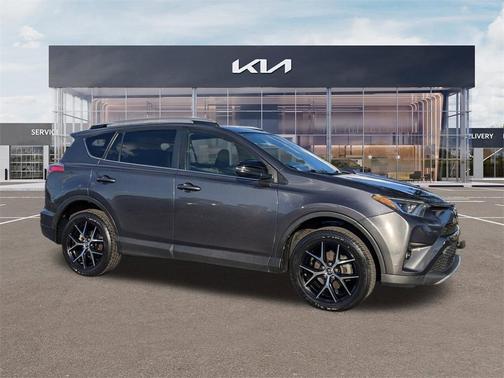 2016 Toyota RAV4 SE