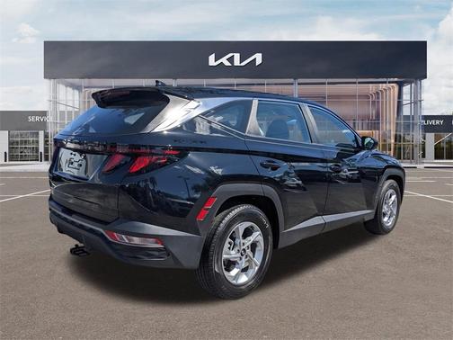 2024 Hyundai TUCSON SE