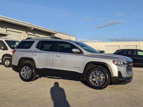2020 GMC Acadia SLT