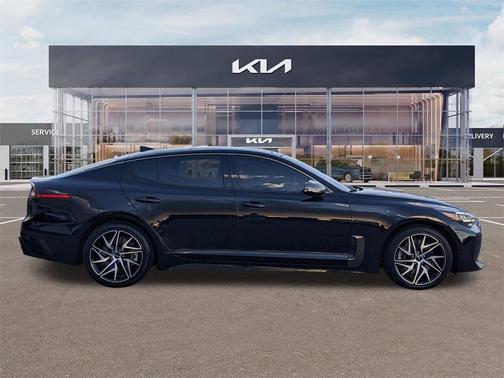2023 Kia Stinger GT-Line
