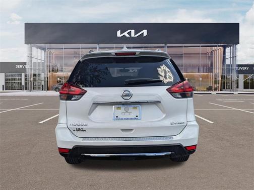 2018 Nissan Rogue SV