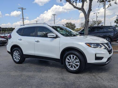 2018 Nissan Rogue SV