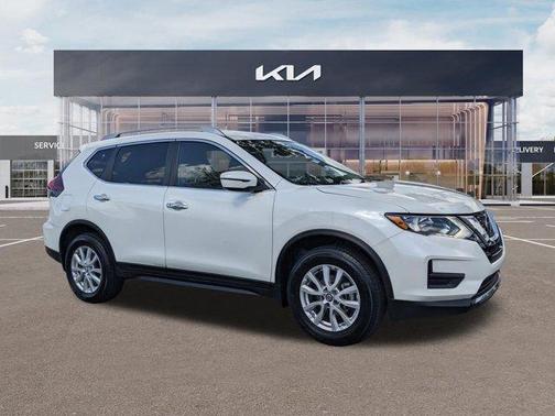 2018 Nissan Rogue SV