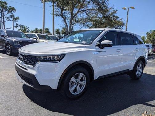 2023 Kia Sorento LX