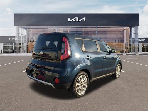 2017 Kia Soul +