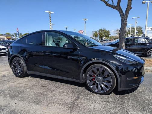 2022 Tesla Model Y Performance