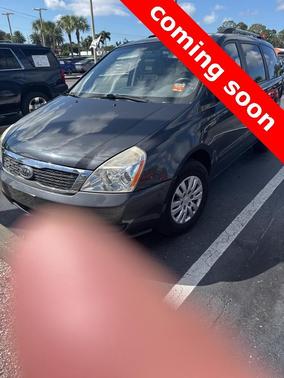 2012 Kia Sedona LX
