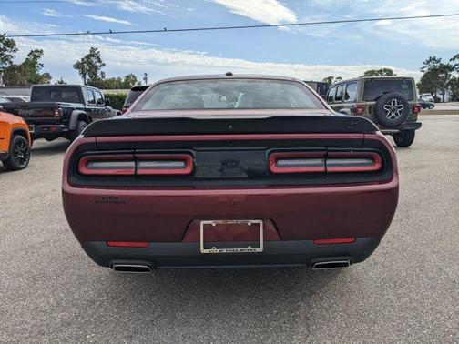 2022 Dodge Challenger SXT