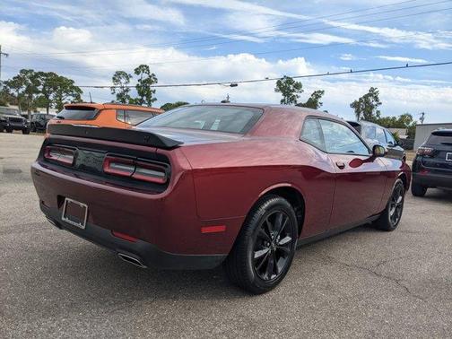 2022 Dodge Challenger SXT