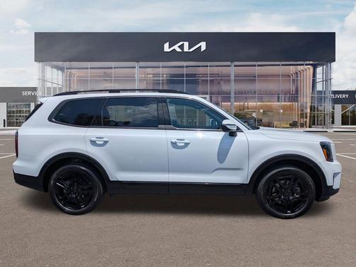 Glacial White Pearl 2025 Kia Telluride EX X-Line
