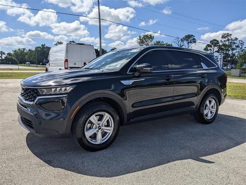 2022 Kia Sorento LX