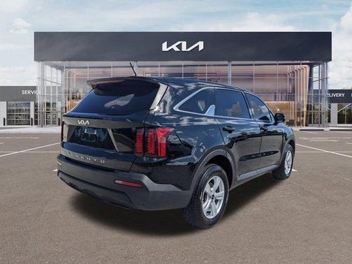 2022 Kia Sorento LX