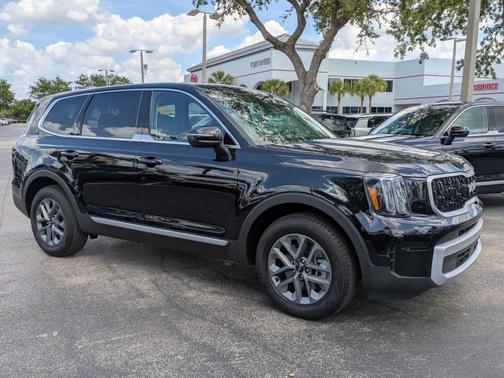 Ebony Black 2025 Kia Telluride LX