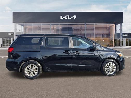 2018 Kia Sedona LX
