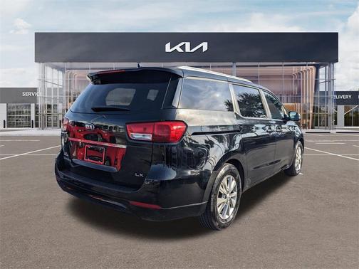 2018 Kia Sedona LX