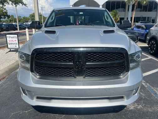 Bright Silver Clearcoat Metallic 2017 RAM 1500 Sport