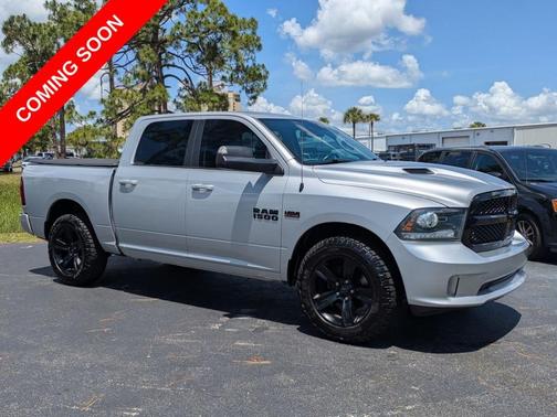 Bright Silver Clearcoat Metallic 2017 RAM 1500 Sport