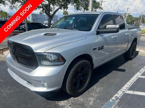 Bright Silver Clearcoat Metallic 2017 RAM 1500 Sport