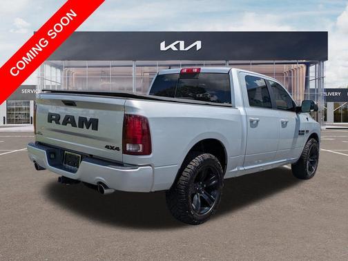 Bright Silver Clearcoat Metallic 2017 RAM 1500 Sport