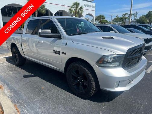 Bright Silver Clearcoat Metallic 2017 RAM 1500 Sport