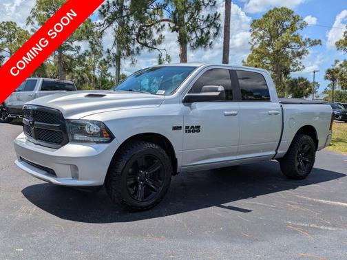 Bright Silver Clearcoat Metallic 2017 RAM 1500 Sport