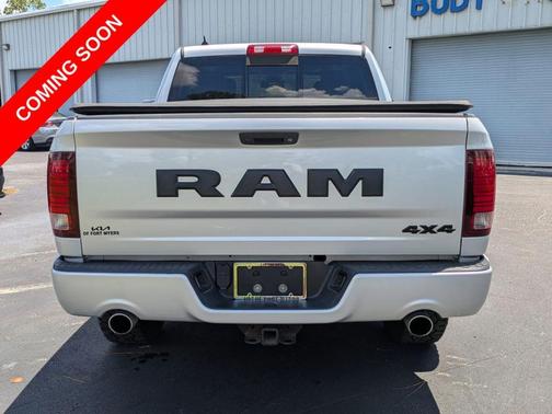 Bright Silver Clearcoat Metallic 2017 RAM 1500 Sport