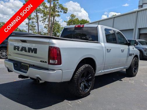 Bright Silver Clearcoat Metallic 2017 RAM 1500 Sport