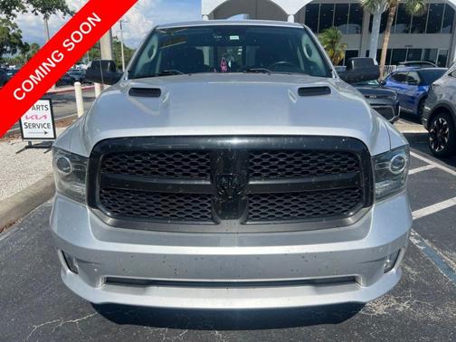 Bright Silver Clearcoat Metallic 2017 RAM 1500 Sport
