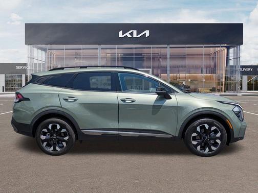 Jungle Green 2023 Kia Sportage X-Line