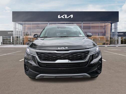 Cherry Black 2023 Kia Seltos S