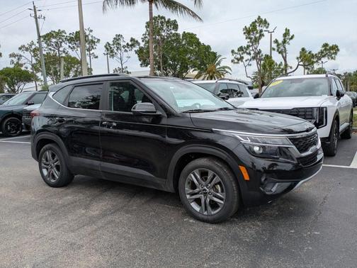 Cherry Black 2023 Kia Seltos S