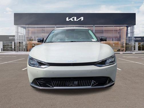 Glacier 2023 Kia EV6 Wind