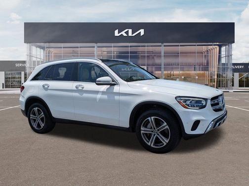 Diamond White Metallic 2021 Mercedes-Benz GLC 300 Base