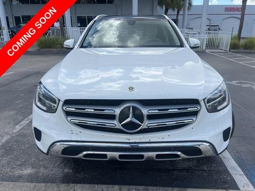 Diamond White Metallic 2021 Mercedes-Benz GLC 300 Base