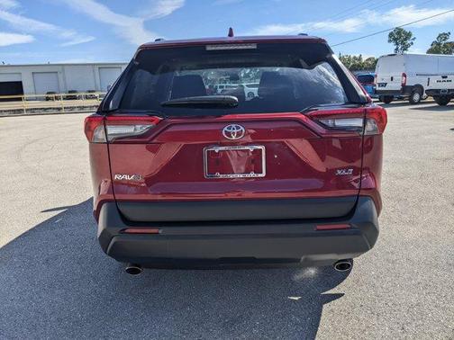 2024 Toyota RAV4 XLE