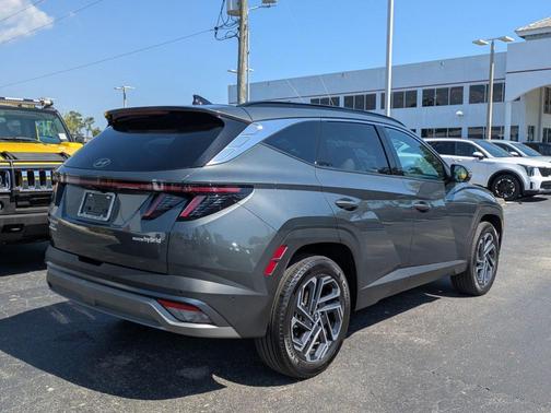 Amazon Gray 2025 Hyundai TUCSON Hybrid Limited