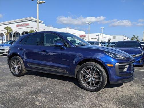 2023 Porsche Macan T