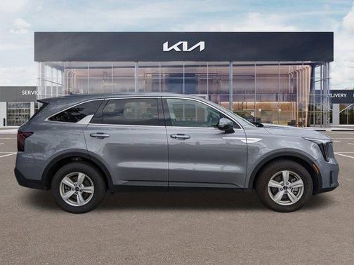 2025 Kia Sorento LX