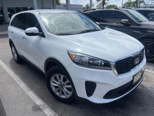 2019 Kia Sorento LX