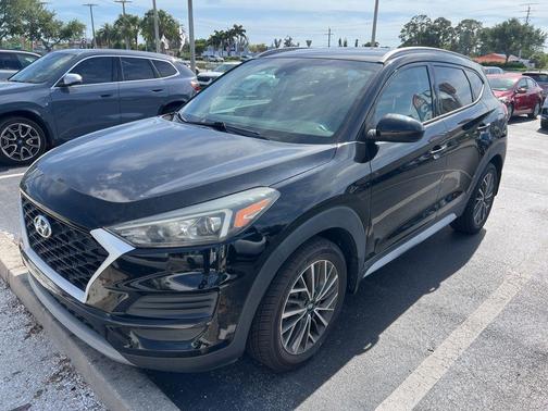 Black Noir Pearl 2019 Hyundai TUCSON SEL