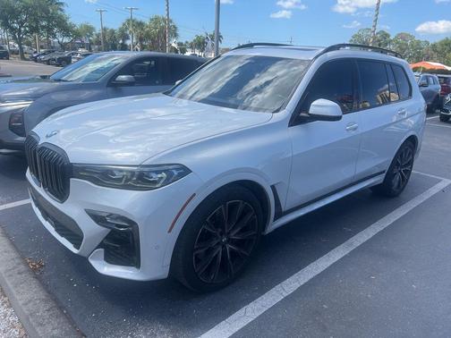 Mineral White Metallic 2019 BMW X7 xDrive40i