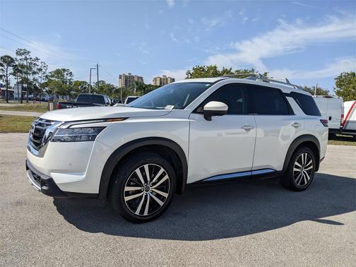 2024 Nissan Pathfinder Platinum