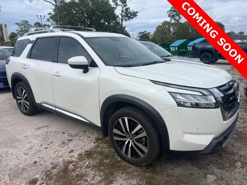 2024 Nissan Pathfinder Platinum